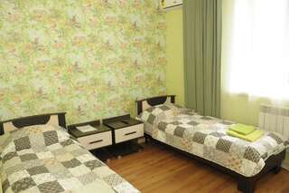 Мини-отель Small Смоленск Стандартный двухместный номер с 2 отдельными кроватями-1